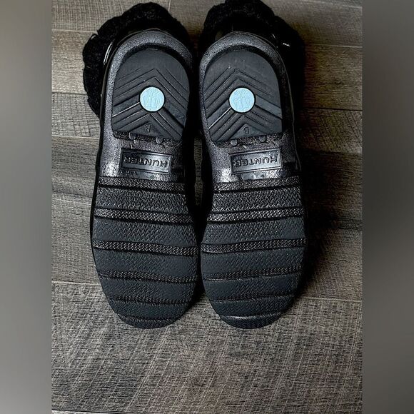 Hunter, Gloss-Black, Women’s Original Short Boot (Size 6) & 2 Pair of Boot Socks - Picture 5 of 16